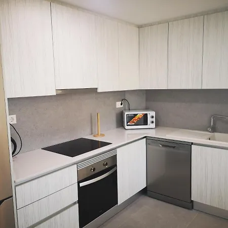 Apartamento Cozy With Sea Views In
